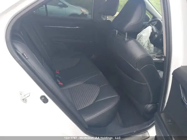 4T1G11AK7MU589740 2021 TOYOTA CAMRY - Image 8