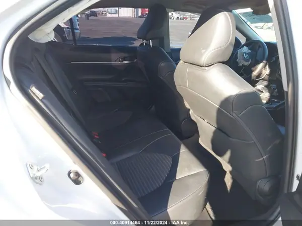 4T1G11AK7MU594243 2021 TOYOTA CAMRY - Image 8