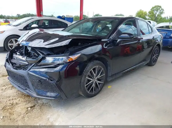 4T1G11AK7MU596056 2021 TOYOTA CAMRY - Image 2