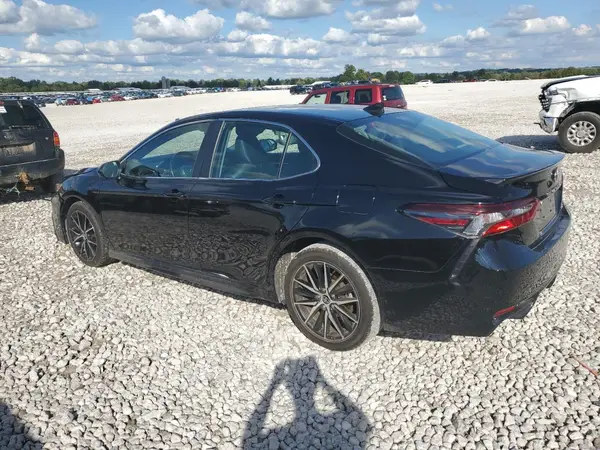 4T1G11AK7MU596882 2021 TOYOTA CAMRY - Image 2