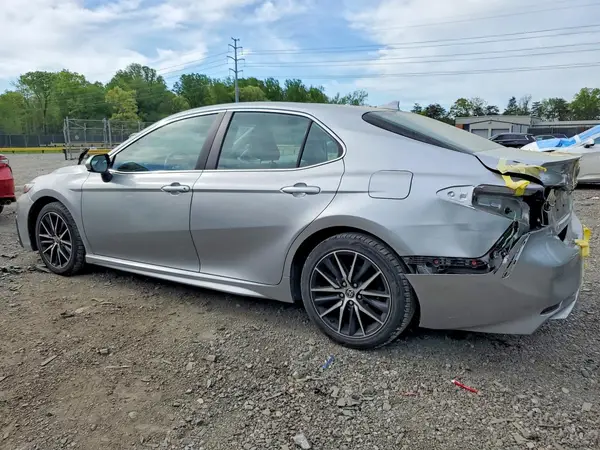 4T1G11AK7MU601479 2021 TOYOTA CAMRY - Image 2