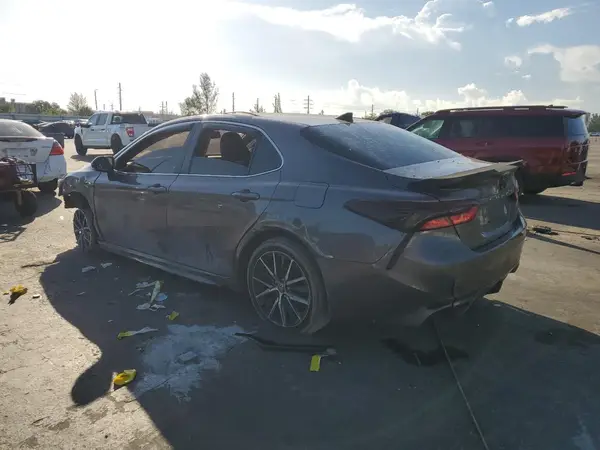 4T1G11AK7MU603359 2021 TOYOTA CAMRY - Image 2