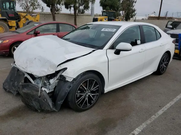 4T1G11AK7MU606309 2021 TOYOTA CAMRY - Image 1