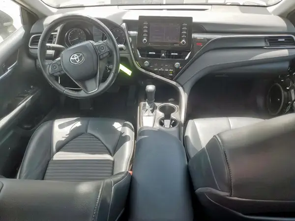 4T1G11AK7MU607038 2021 TOYOTA CAMRY - Image 8