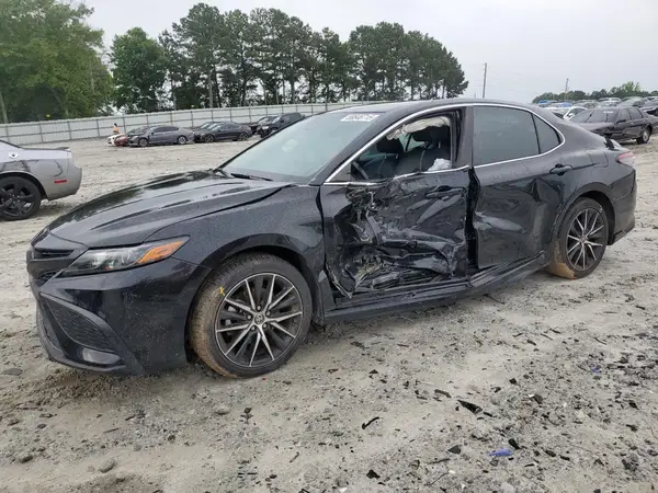 4T1G11AK7MU617083 2021 TOYOTA CAMRY - Image 1