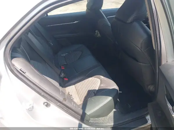 4T1G11AK7NU011090 2022 TOYOTA CAMRY - Image 8