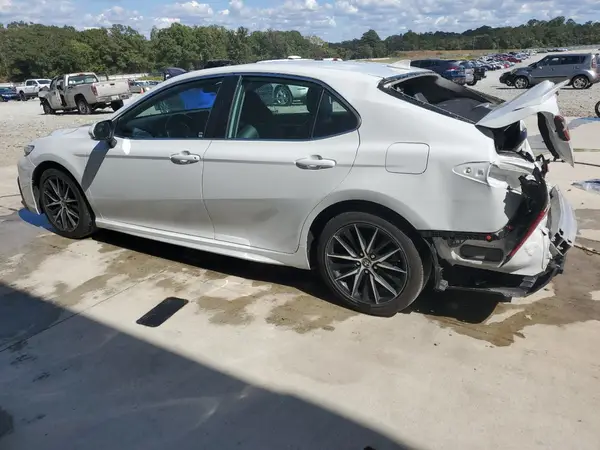 4T1G11AK7NU012160 2022 TOYOTA CAMRY - Image 2