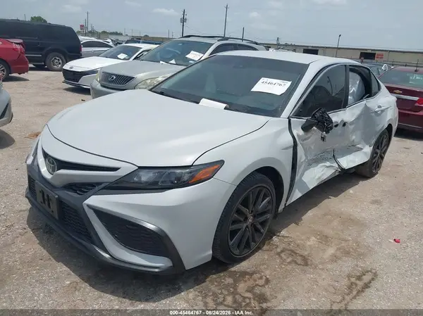 4T1G11AK7NU013955 2022 TOYOTA CAMRY - Image 2