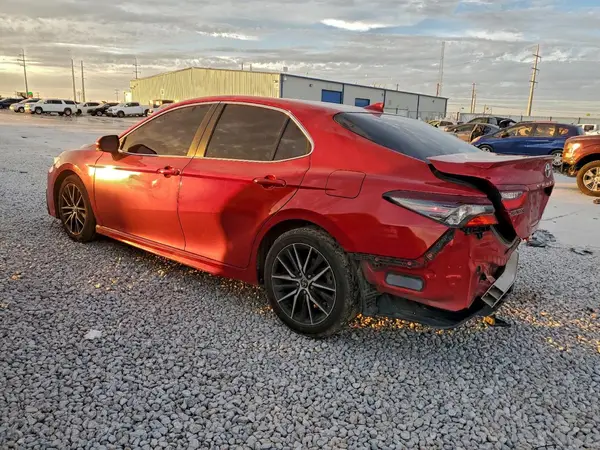 4T1G11AK7NU019710 2022 TOYOTA CAMRY - Image 2