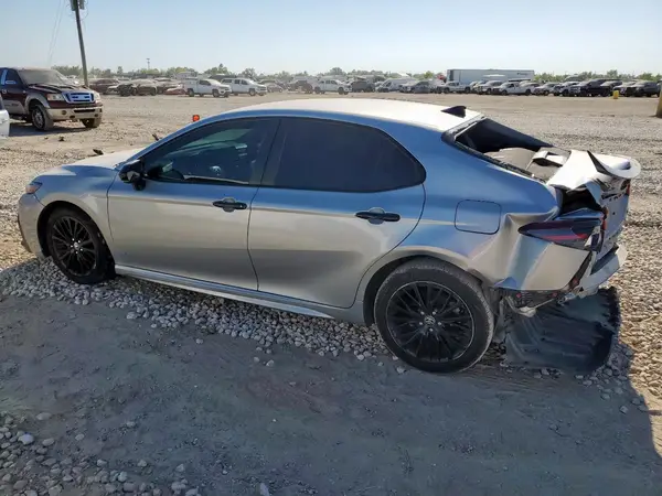 4T1G11AK7NU027936 2022 TOYOTA CAMRY - Image 2
