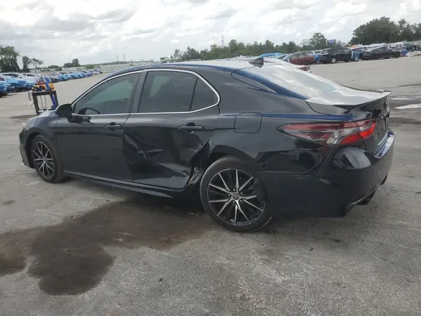 4T1G11AK7NU030173 2022 TOYOTA CAMRY - Image 2