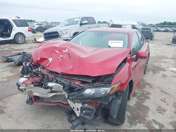 4T1G11AK7NU032988 2022 TOYOTA CAMRY - Image 2