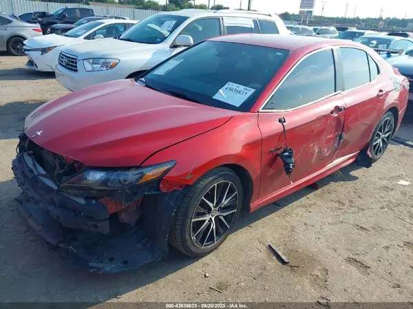4T1G11AK7NU036054 2022 TOYOTA CAMRY - Image 2