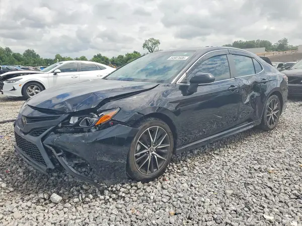 4T1G11AK7NU036667 2022 TOYOTA CAMRY - Image 1