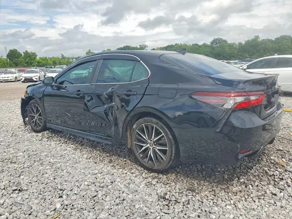 4T1G11AK7NU036667 2022 TOYOTA CAMRY - Image 2