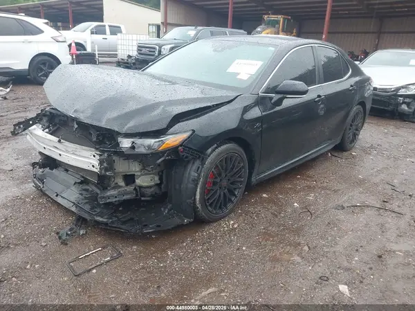 4T1G11AK7NU038273 2022 TOYOTA CAMRY - Image 2