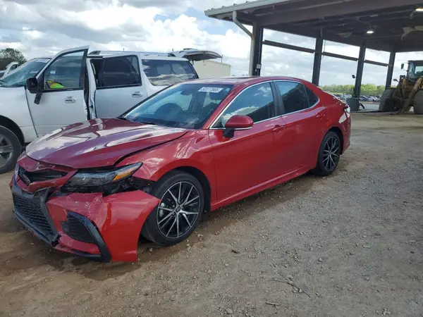 4T1G11AK7NU038662 2022 TOYOTA CAMRY - Image 1