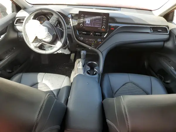 4T1G11AK7NU038662 2022 TOYOTA CAMRY - Image 8