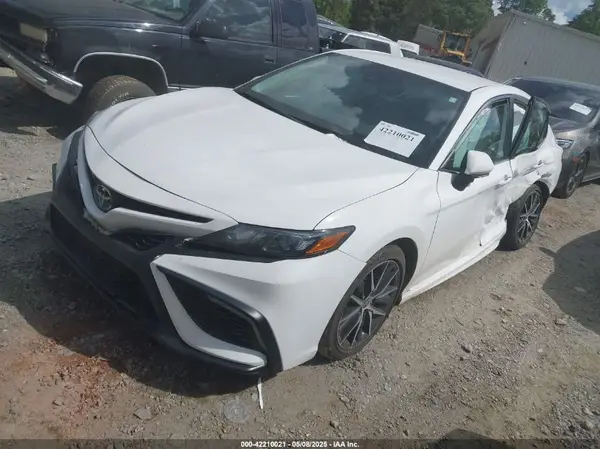 4T1G11AK7NU040153 2022 TOYOTA CAMRY - Image 2