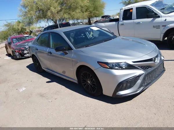 4T1G11AK7NU044333 2022 TOYOTA CAMRY - Image 1