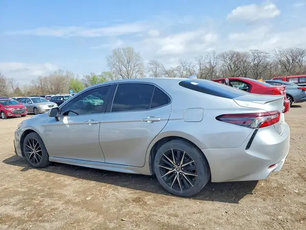 4T1G11AK7NU046096 2022 TOYOTA CAMRY - Image 2