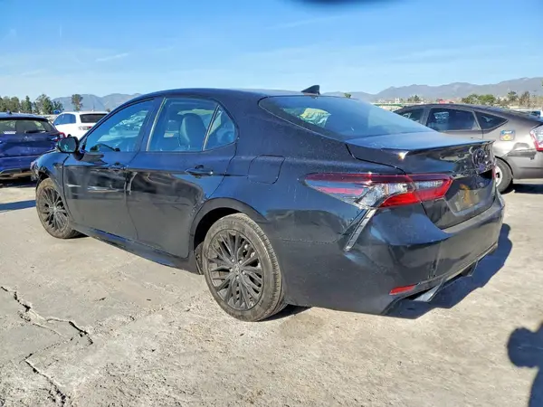 4T1G11AK7NU046650 2022 TOYOTA CAMRY - Image 2