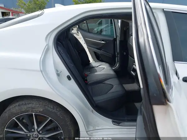 4T1G11AK7NU047958 2022 TOYOTA CAMRY - Image 8