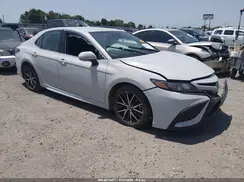 4T1G11AK7NU052805 2022 TOYOTA CAMRY