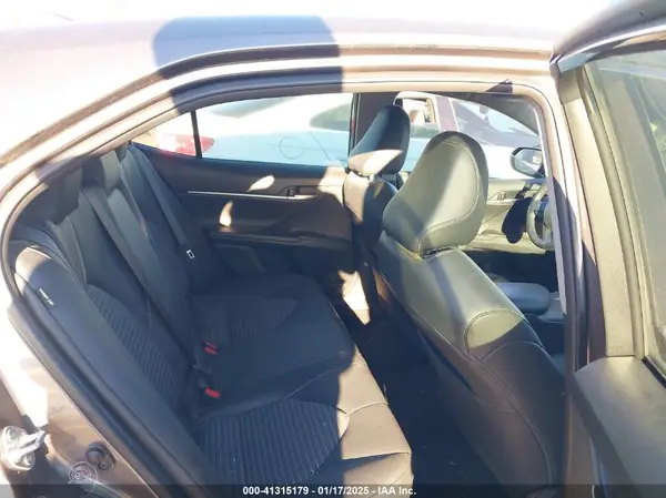 4T1G11AK7NU066042 2022 TOYOTA CAMRY - Image 8