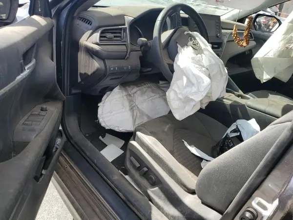 4T1G11AK7NU630451 2022 TOYOTA CAMRY - Image 8