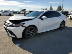 4T1G11AK7NU640736 2022 TOYOTA CAMRY