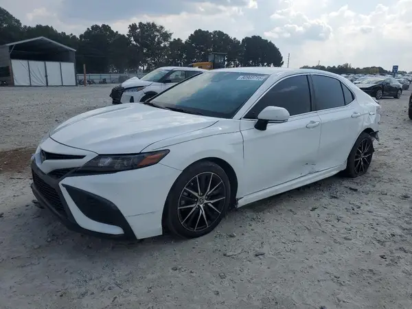 4T1G11AK7NU641398 2022 TOYOTA CAMRY - Image 1