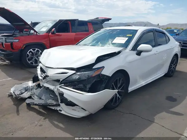 4T1G11AK7NU651364 2022 TOYOTA CAMRY - Image 2