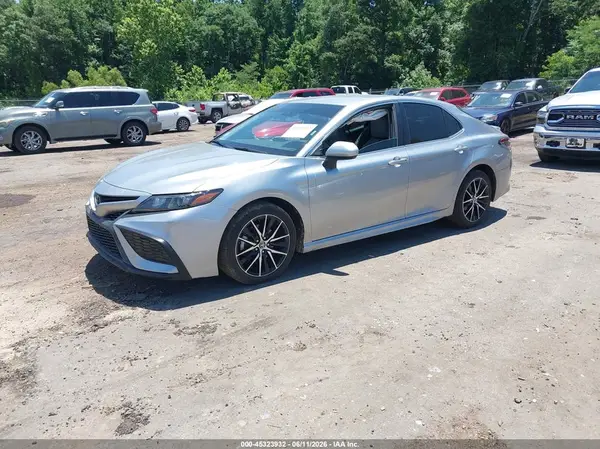 4T1G11AK7NU658461 2022 TOYOTA CAMRY - Image 2
