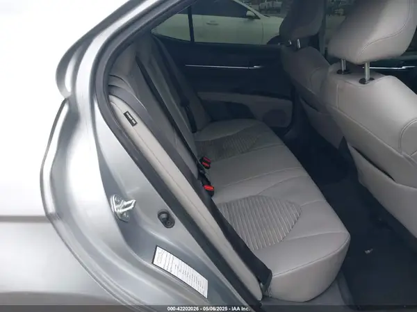 4T1G11AK7NU669783 2022 TOYOTA CAMRY - Image 8