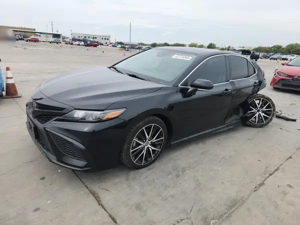 4T1G11AK7NU671792 2022 TOYOTA CAMRY - Image 1