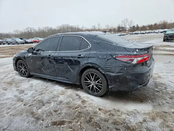 4T1G11AK7NU674952 2022 TOYOTA CAMRY - Image 2