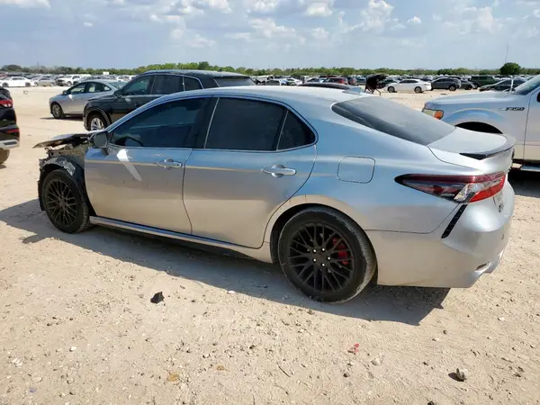 4T1G11AK7NU678757 2022 TOYOTA CAMRY - Image 2