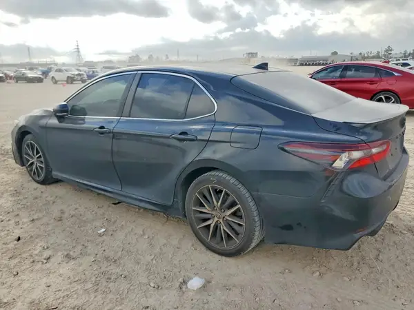4T1G11AK7NU680167 2022 TOYOTA CAMRY - Image 2