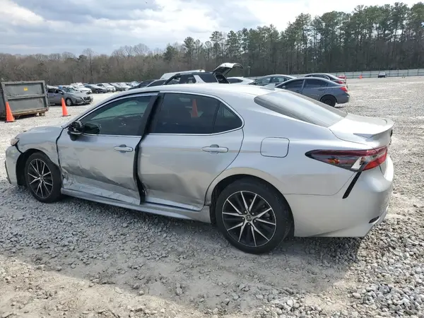 4T1G11AK7NU689659 2022 TOYOTA CAMRY - Image 2