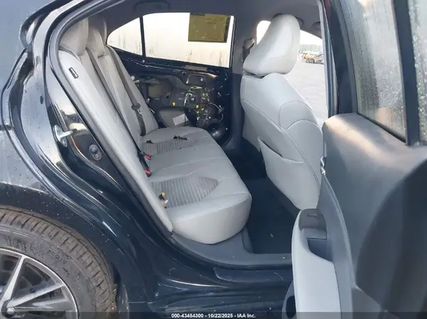 4T1G11AK7NU692366 2022 TOYOTA CAMRY - Image 8