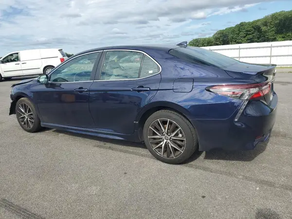4T1G11AK7NU696238 2022 TOYOTA CAMRY - Image 2