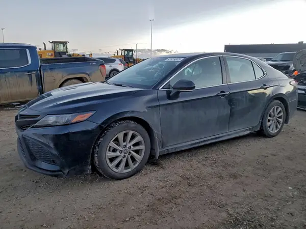 4T1G11AK7NU699432 2022 TOYOTA CAMRY - Image 1