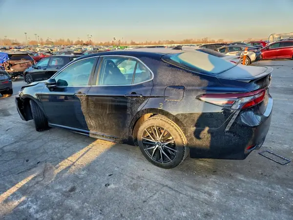 4T1G11AK7NU706332 2022 TOYOTA CAMRY - Image 2