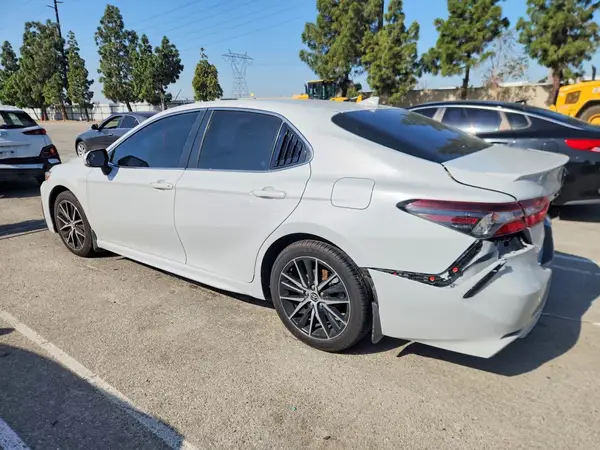 4T1G11AK7PU097164 2023 TOYOTA CAMRY - Image 2