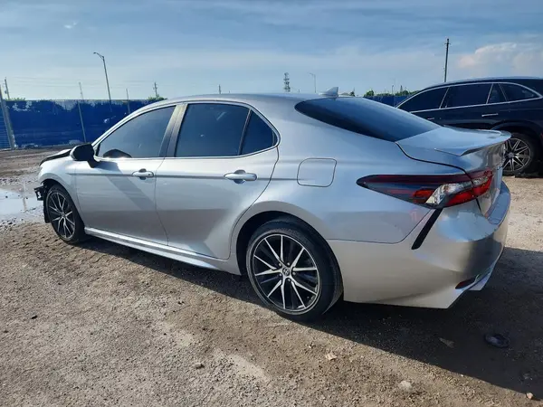 4T1G11AK7PU117929 2023 TOYOTA CAMRY - Image 2