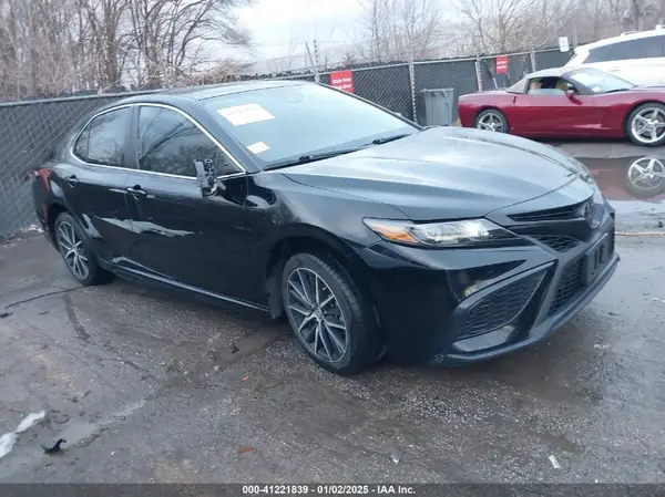 4T1G11AK7PU118725 2023 TOYOTA CAMRY - Image 1