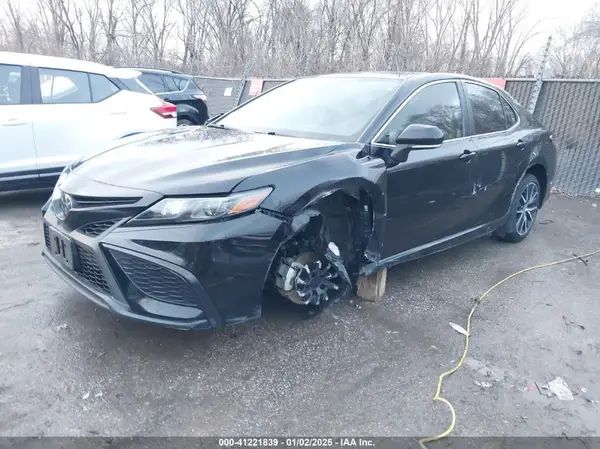 4T1G11AK7PU118725 2023 TOYOTA CAMRY - Image 2