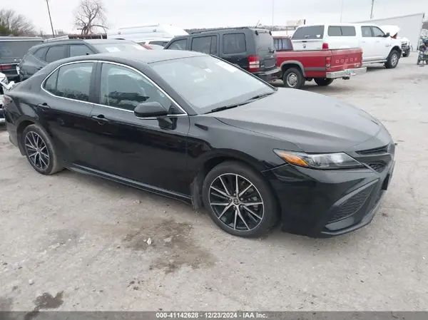 4T1G11AK7PU123665 2023 TOYOTA CAMRY - Image 1