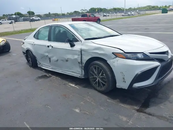 4T1G11AK7PU141910 2023 TOYOTA CAMRY - Image 1